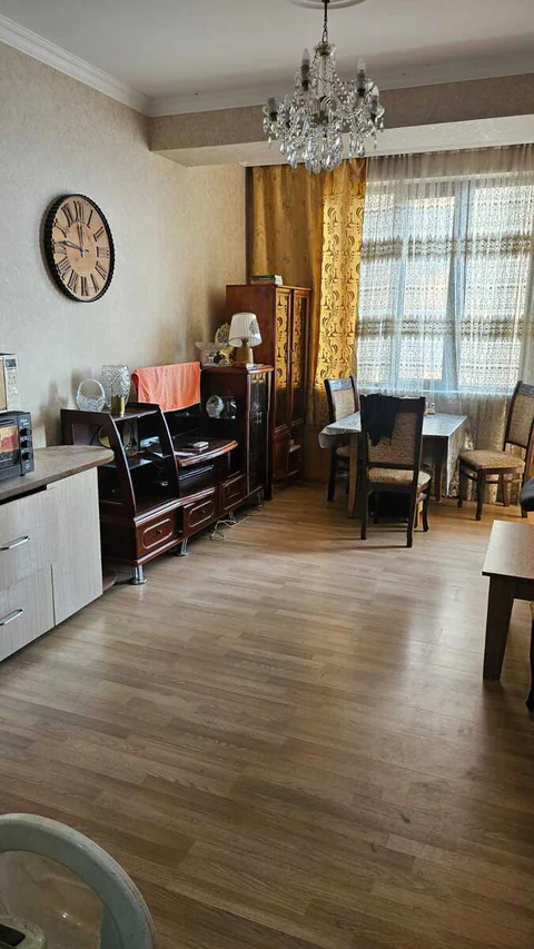 Kirayə: 2 otaqlı 56 m² mənzil
