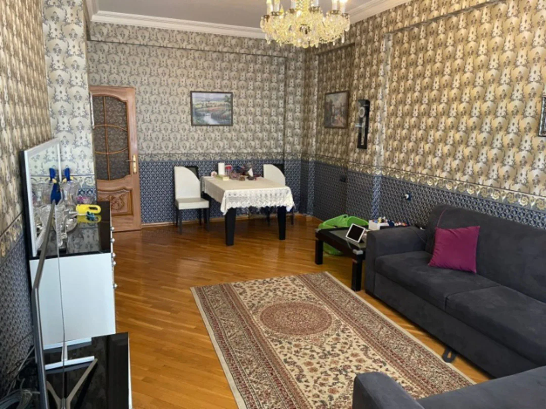 3 otaqlı 130 m² mənzil, Nəsimi rayonu, Bakı. Foto 1