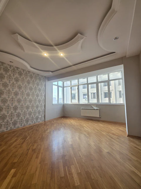 Продажа: 2-комн. квартира 92 м²