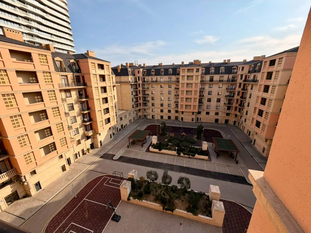 Kirayə 2 otaqlı 100 m² mənzil, Xətai rayonu, Bakı — 6-ci mərtəbə. Foto 1