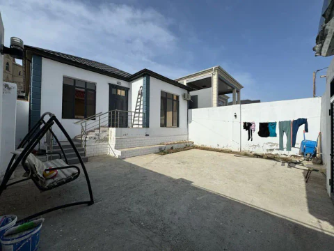 3 otaqlı 140 m² fərdi ev