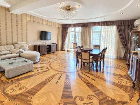 Satış: 3 otaqlı 170 m² mənzil