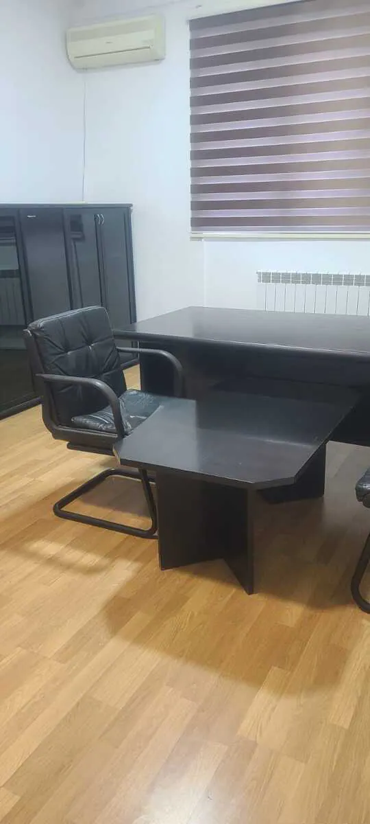 Kirayə 100 m² ofis, Yasamal rayonu, Bakı — Şəfayət Mehdiyev küç. Foto 1