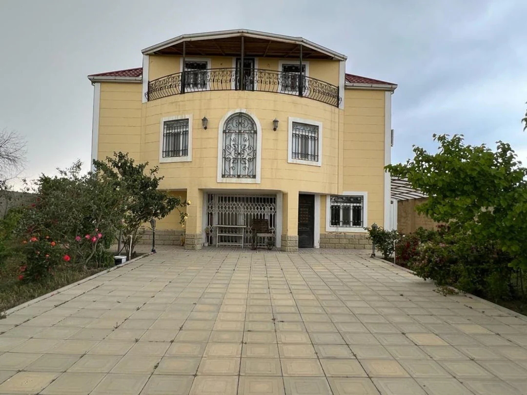 10 otaqlı 450 m² fərdi ev, Sabunçu, Bakı. Foto 1