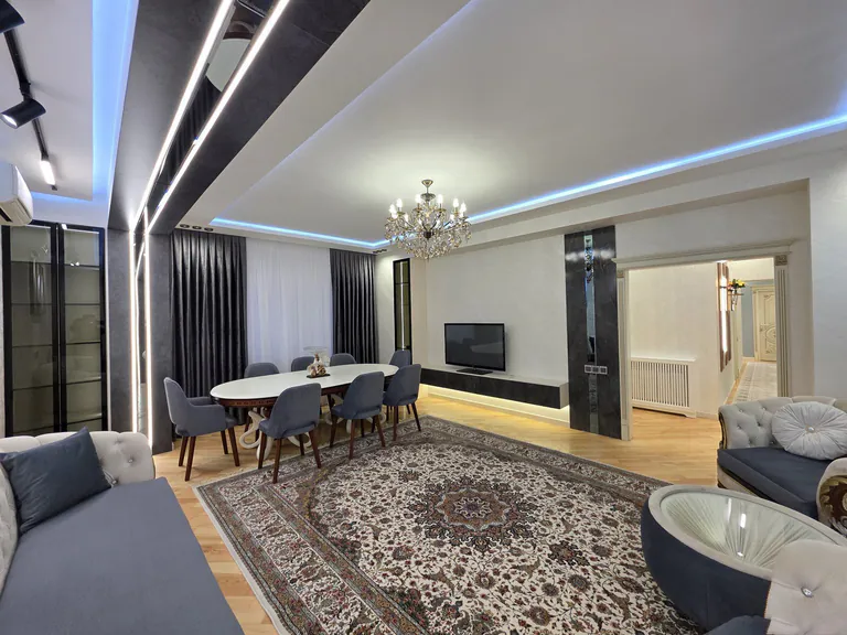 Продажа: 4-комн. квартира 158 м²