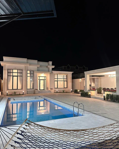 5 otaqlı 250 m² fərdi ev