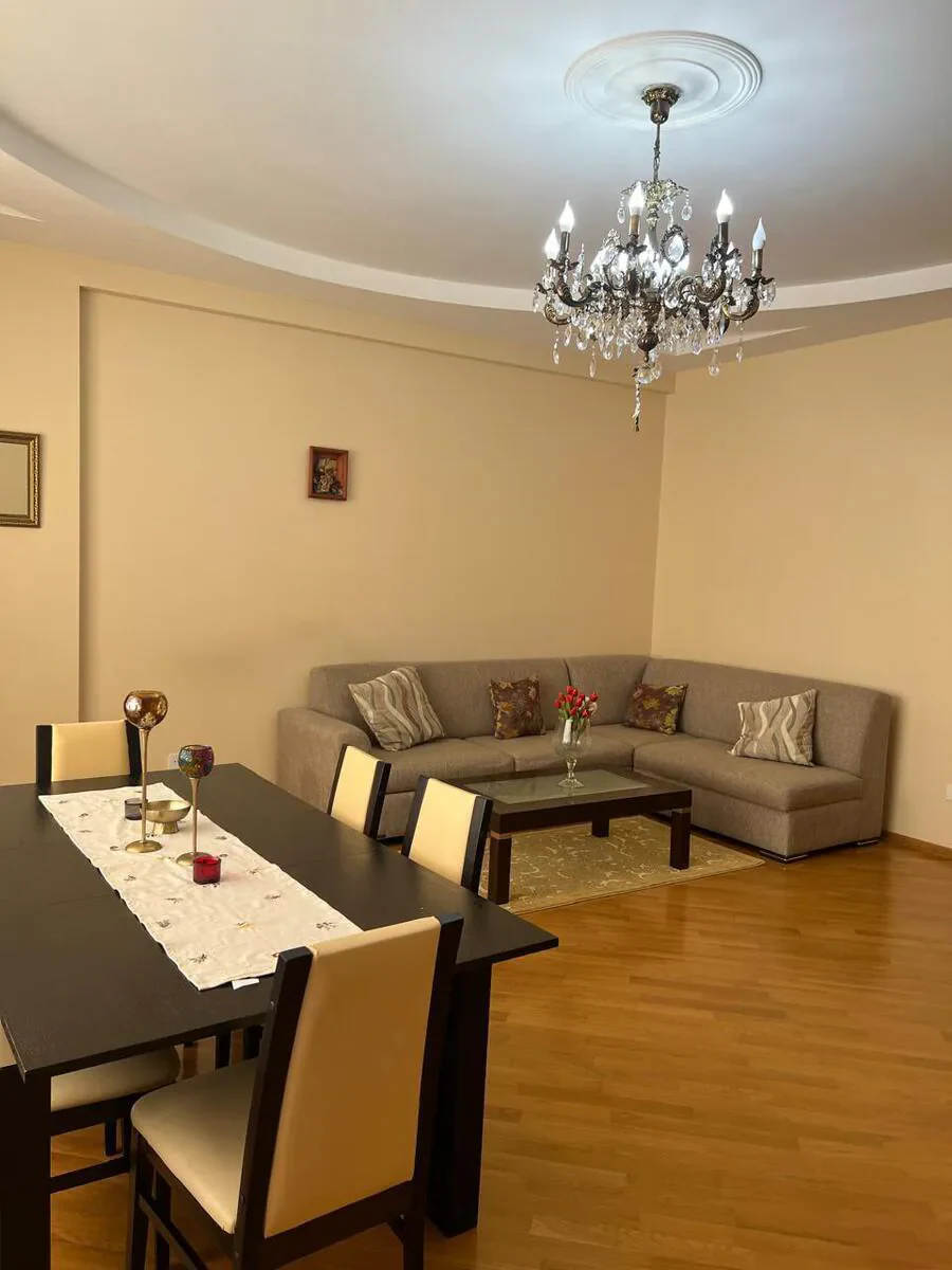 Kirayə 4 otaqlı 160 m² mənzil, Nəsimi rayonu, Bakı. Foto 1