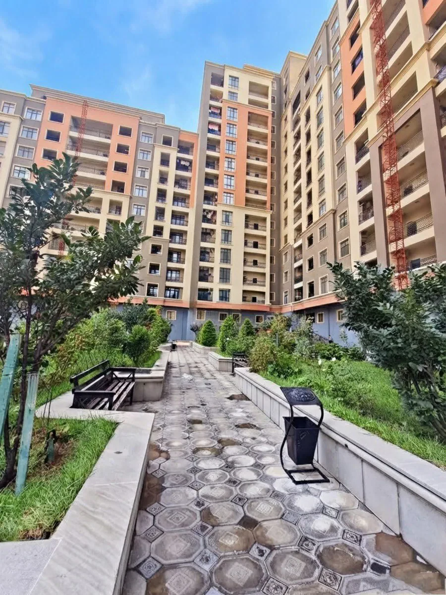 3-комн. квартира 127 м², Низаминский, Баку. Фото 1