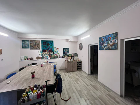 Kirayə: 75 m² obyekt
