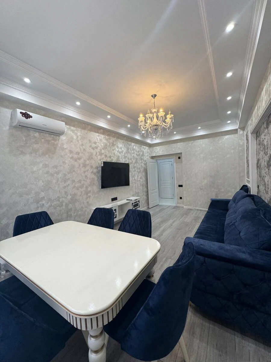 3-комн. квартира в аренду, 110 м², Хатаинский район, Баку. Фото 1