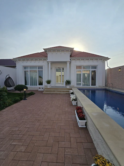 5 otaqlı 180 m² fərdi ev
