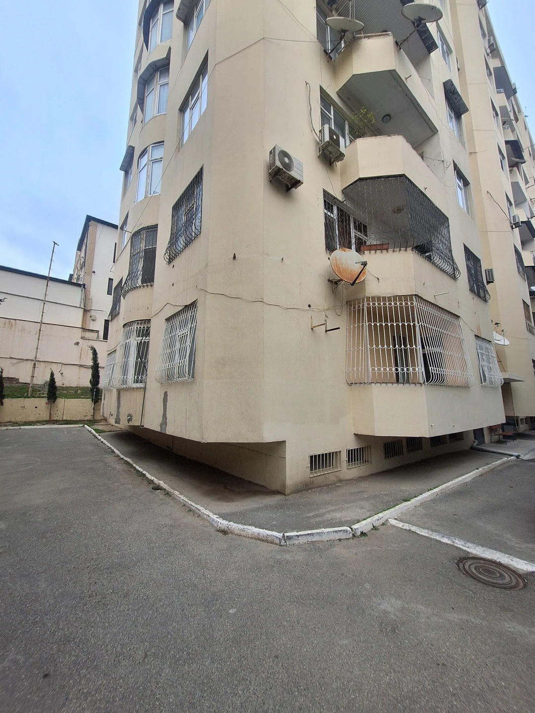 4 otaqlı 160 m² mənzil, Binəqədi, Bakı. Foto 1