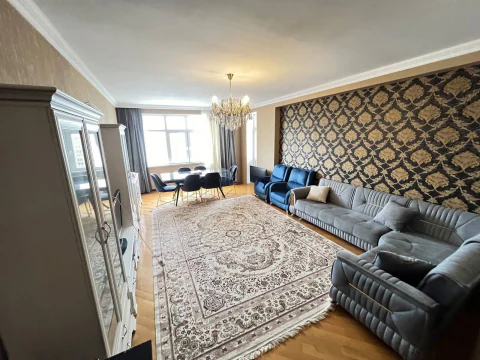 Satış: 3 otaqlı 147 m² mənzil
