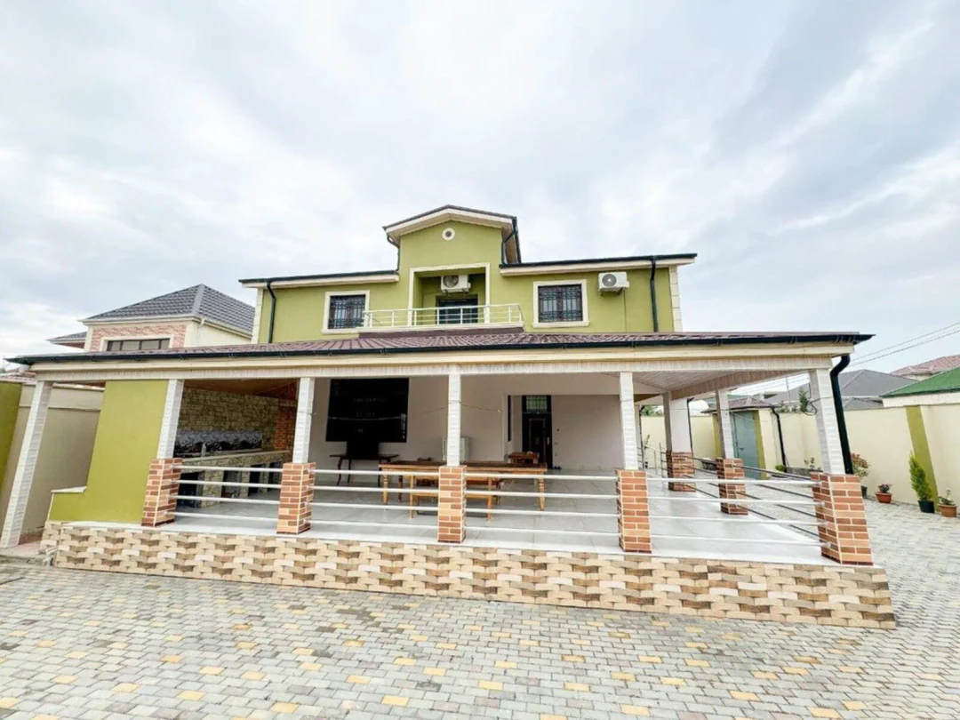 6 otaqlı 210 m² fərdi ev, Suraxanı, Bakı. Foto 1