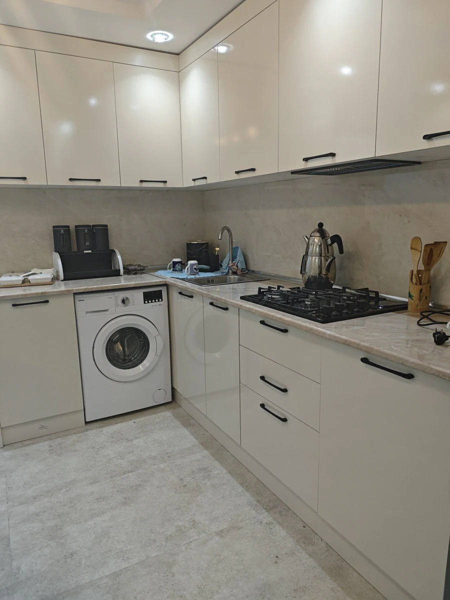 Аренда: 2-комн. квартира 60 м², Хатаинский район, Баку. Фото 1
