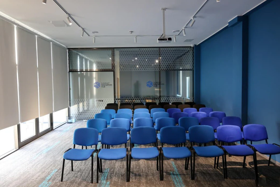 Günlük kirayə 30 m² ofis, Heydər Əliyev prospekti, Sumqayıt. Foto 1