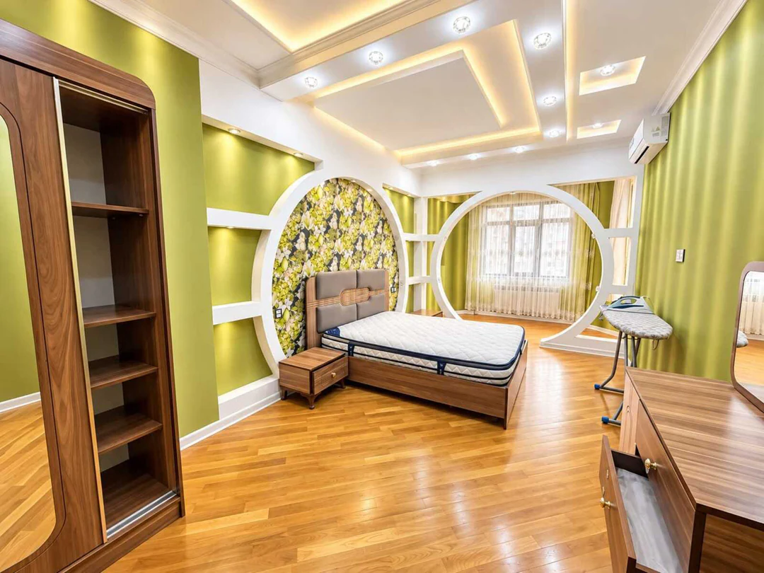 Аренда: 3-комн. квартира 155 м², Наримановский район, Баку. Фото 1