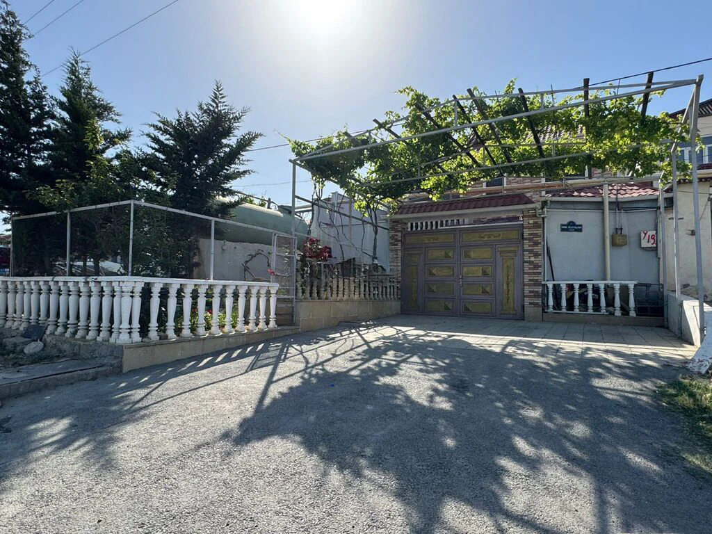 5 otaqlı 190 m² fərdi ev, Suraxanı, Bakı. Foto 1