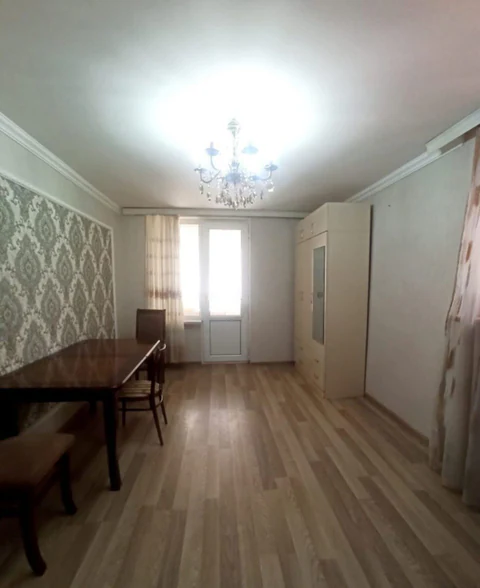 Kirayə: 2 otaqlı 45 m² mənzil