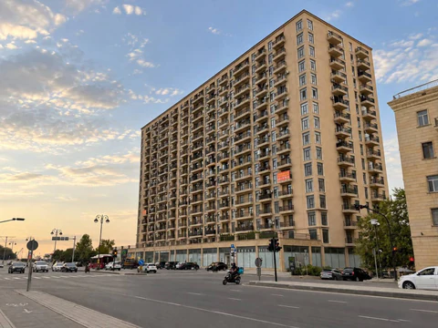 Satış: 3 otaqlı 138 m² mənzil