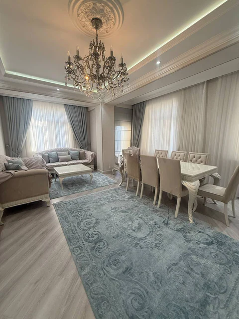 Kirayə: 4 otaqlı 180 m² mənzil