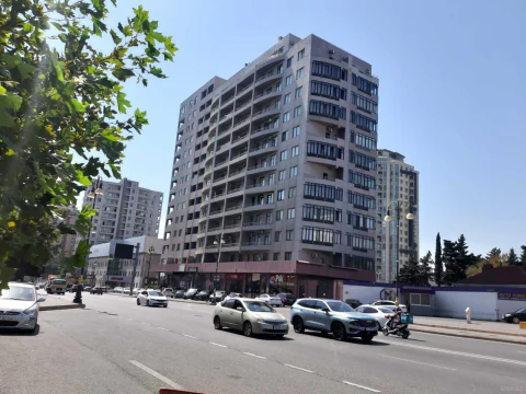 Satış: 4 otaqlı 155 m² mənzil
