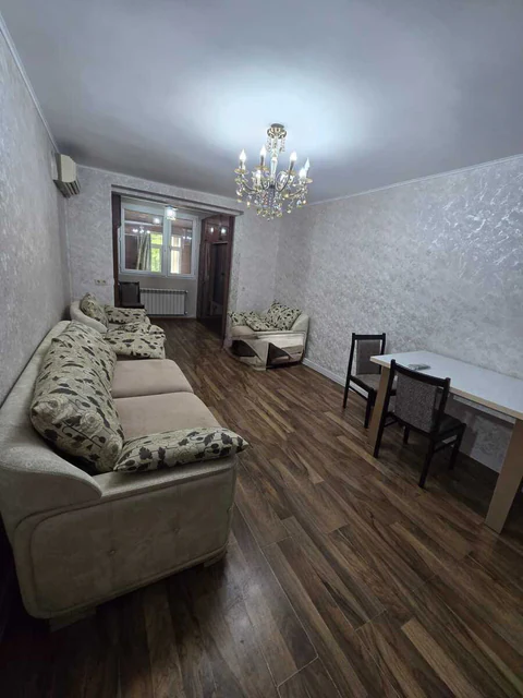 Аренда: 4-комн. квартира 80 м²