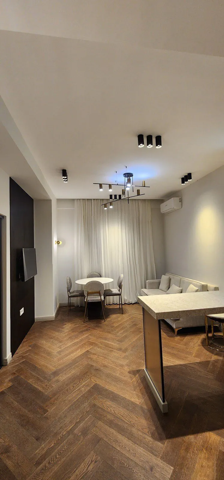 Kirayə 2 otaqlı 65 m² mənzil, Xətai rayonu, Bakı — 9-ci mərtəbə. Foto 1