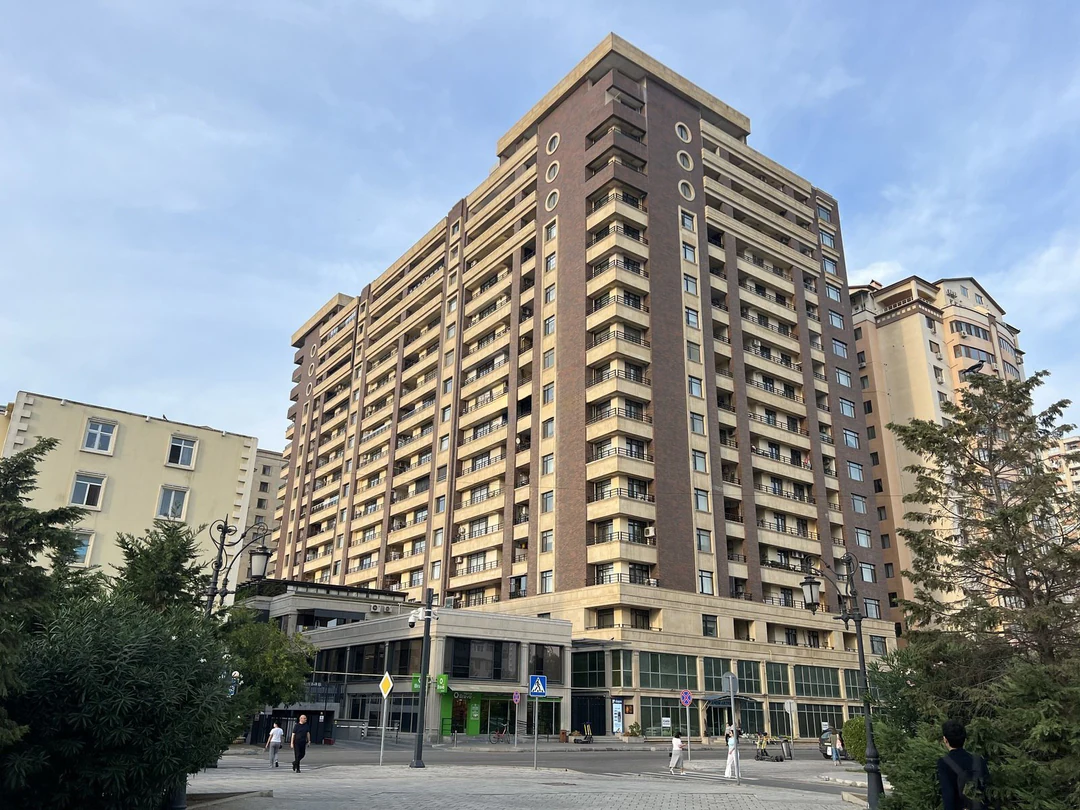 4 otaqlı 155 m² mənzil, Xətai rayonu, Bakı. Foto 1