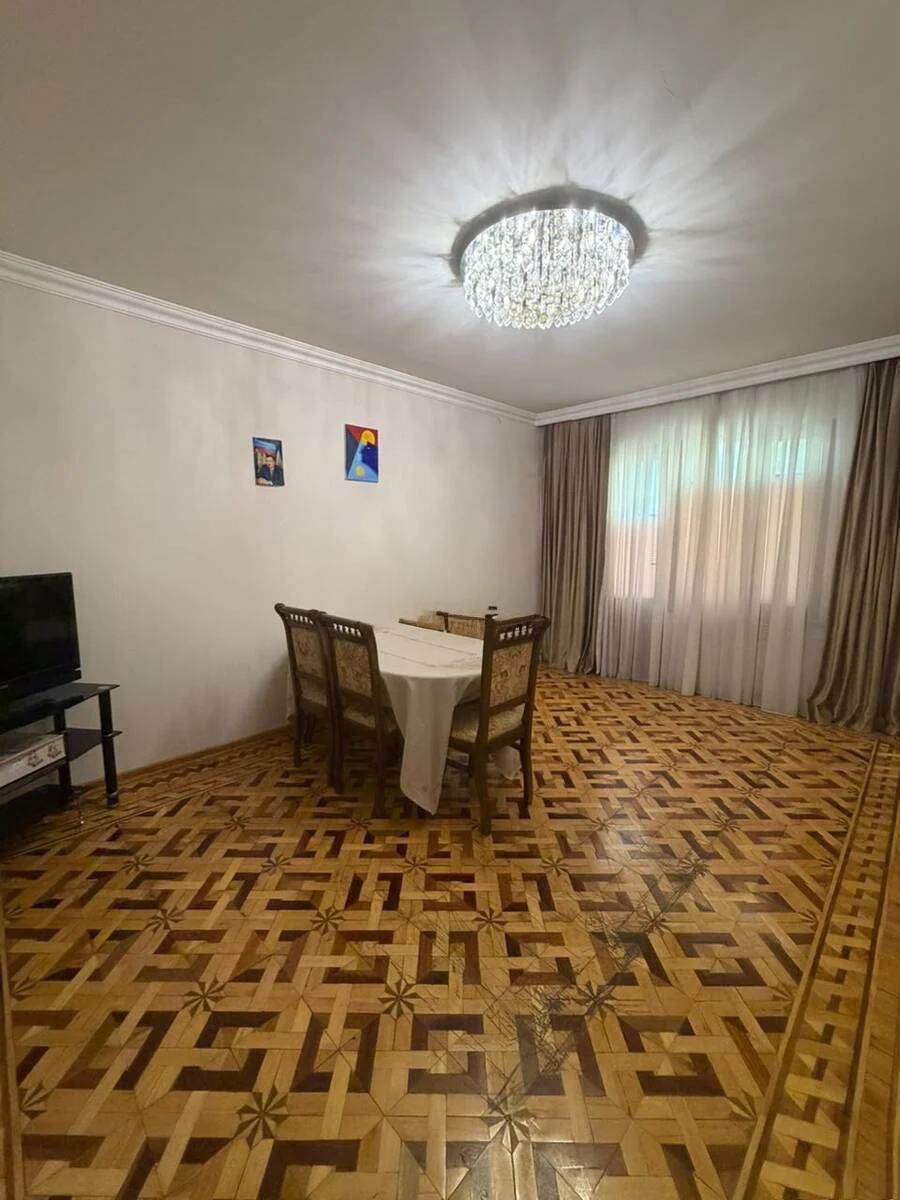Kirayə 3 otaqlı 80 m² mənzil, Səbail rayonu, Bakı. Foto 1