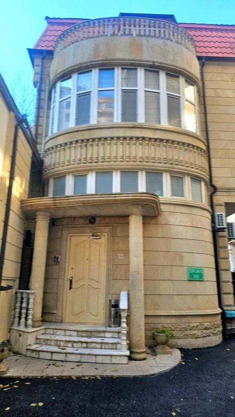 233 m² ofis