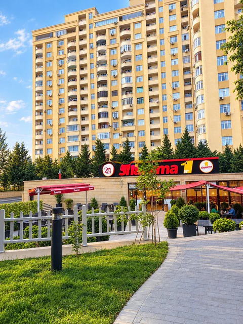 4 otaqlı 178 m² mənzil