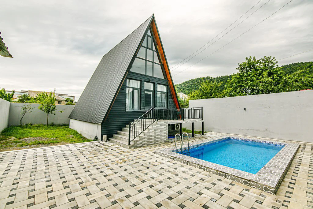 Günlük kirayə 4 otaqlı 180 m² fərdi ev, 28 May küçəsi, Qəbələ. Foto 1
