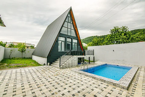 Günlük kirayə 4 otaqlı 180 m² fərdi ev
