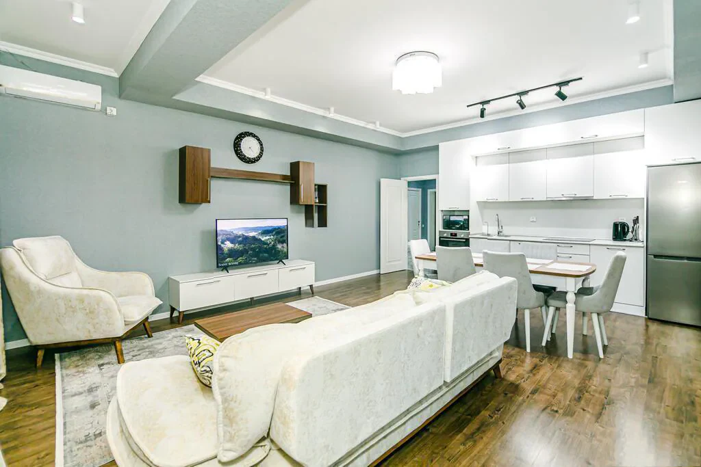 Günlük kirayə 3 otaqlı 135 m² mənzil, Səbail rayonu, Bakı. Foto 1