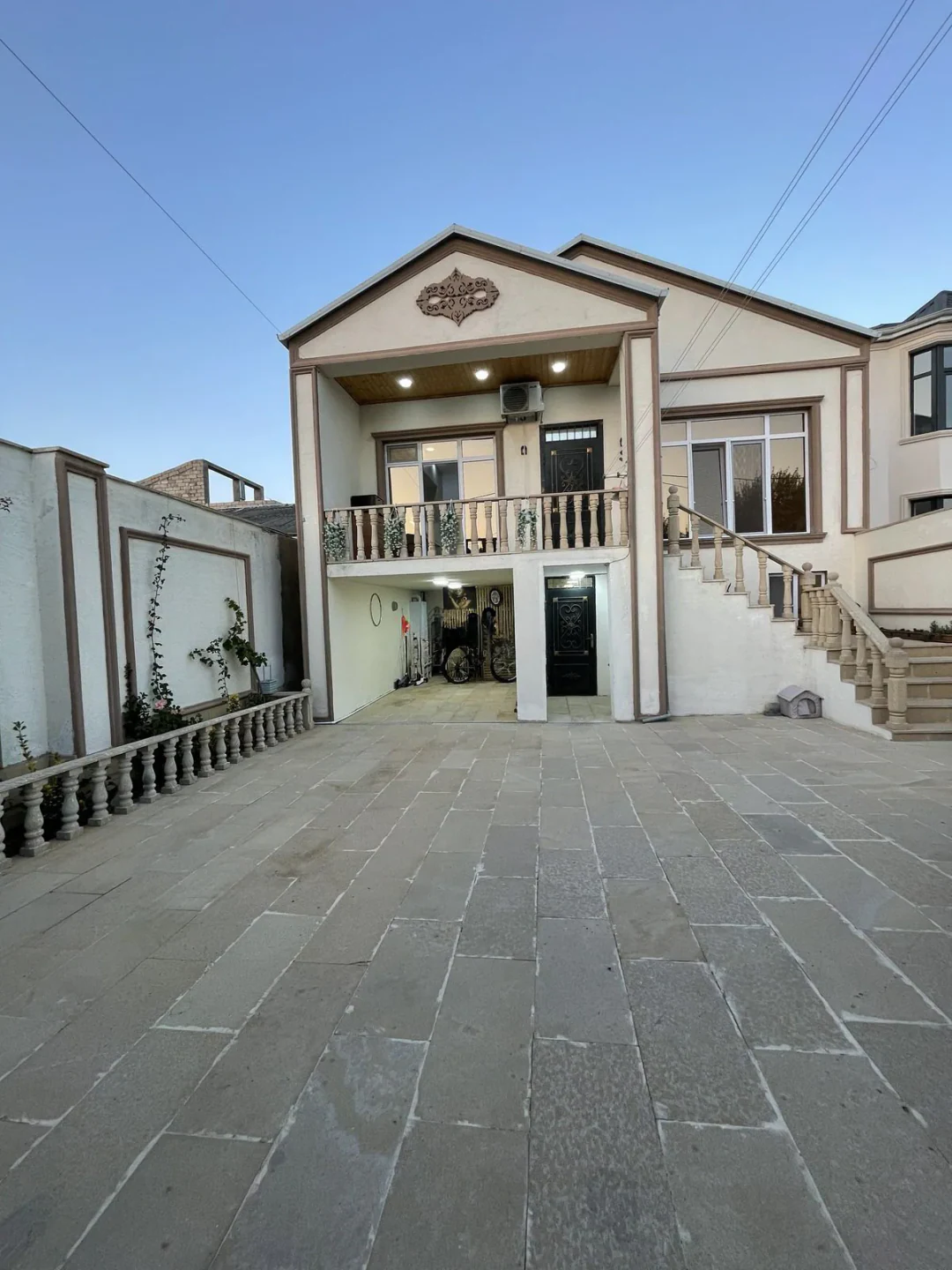 7 otaqlı 220 m² fərdi ev, Suraxanı, Bakı. Foto 1