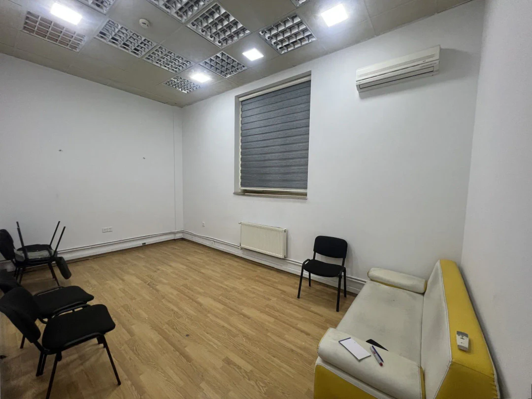 Офис в аренду, 150 м², Ясамальский район, Баку. Фото 1