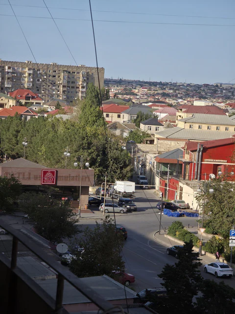 4 otaqlı 100 m² mənzil