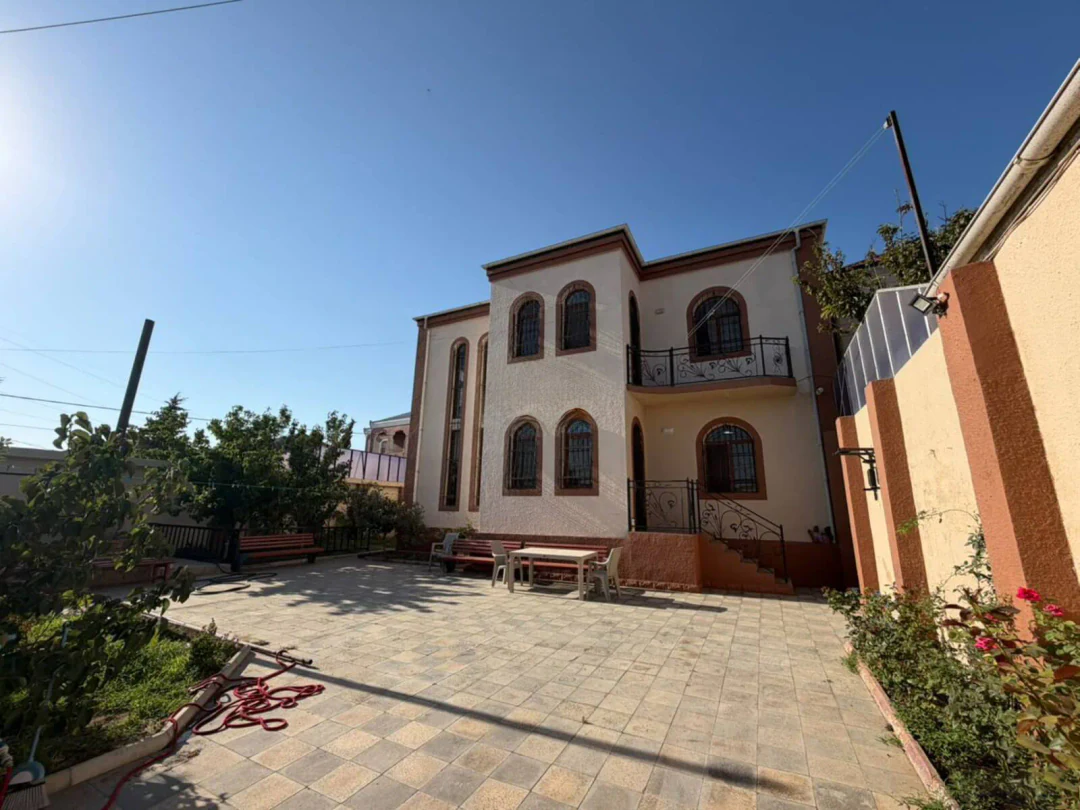 5 otaqlı 201 m² fərdi ev, Suraxanı, Bakı. Foto 1