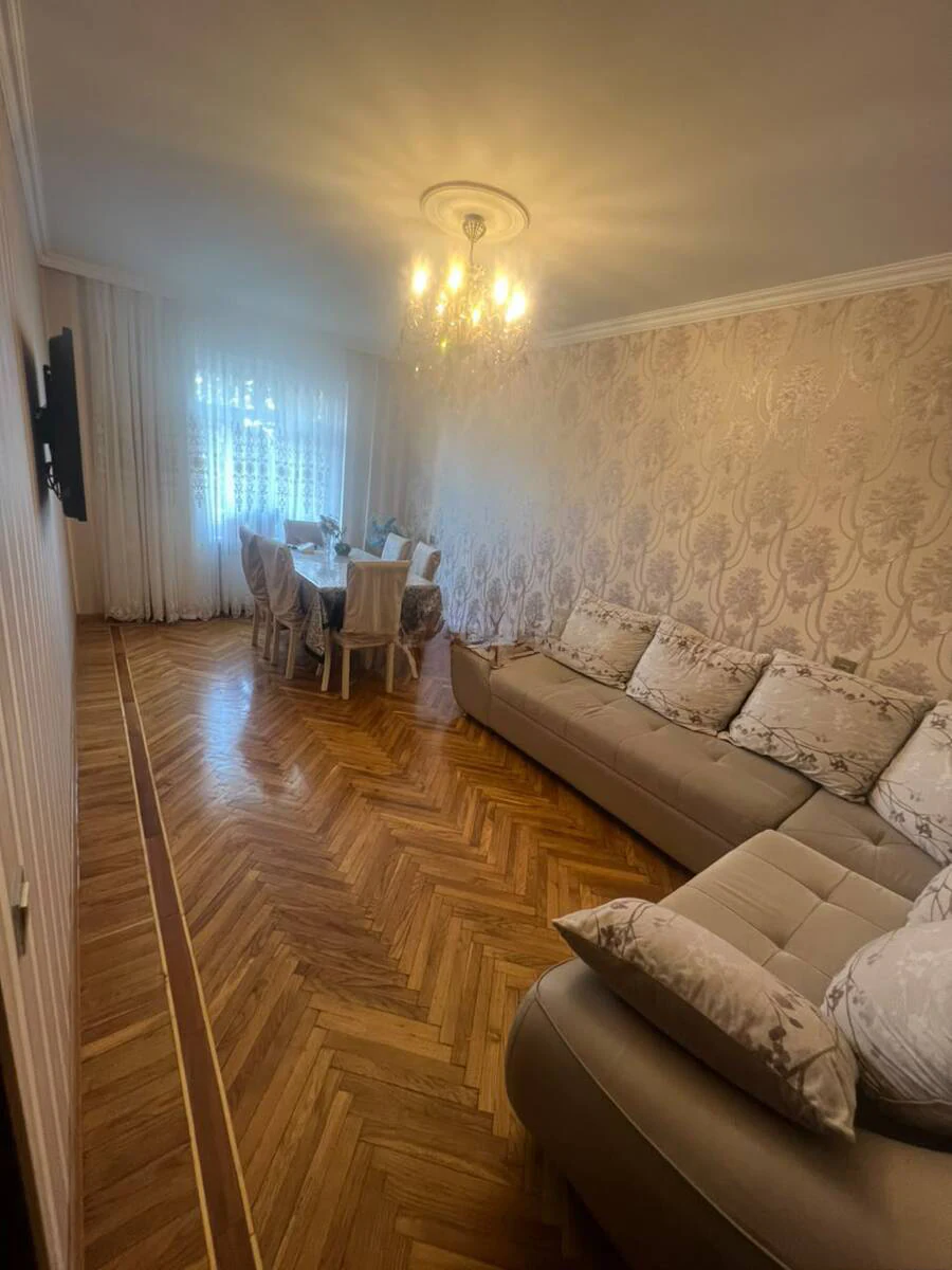 3 otaqlı 90 m² mənzil, Binəqədi, Bakı — 5-ci mərtəbə. Foto 1