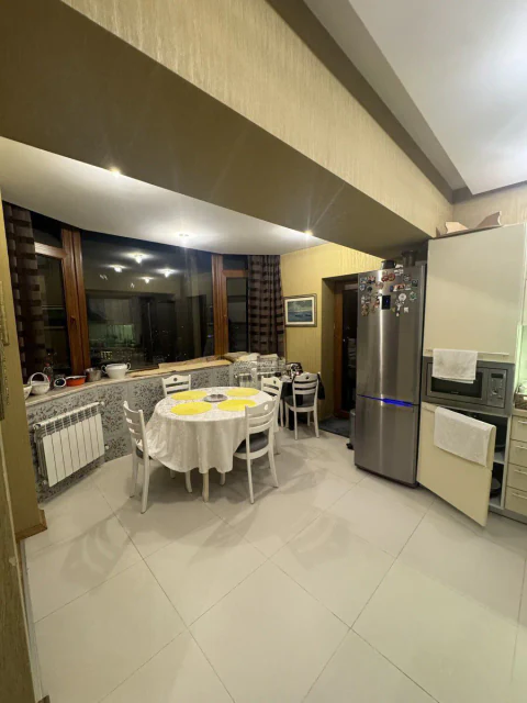 Satış: 4 otaqlı 152 m² mənzil