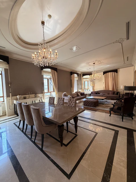 Kirayə: 6 otaqlı 350 m² mənzil