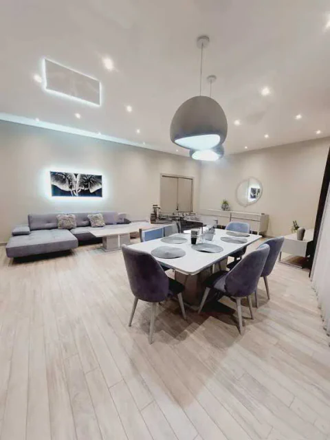 Kirayə: 3 otaqlı 145 m² mənzil