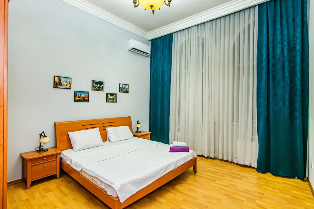 Günlük kirayə 2 otaqlı 64 m² mənzil, Səbail rayonu, Bakı. Foto 1