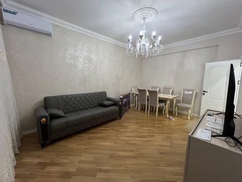 Kirayə: 2 otaqlı 70 m² mənzil