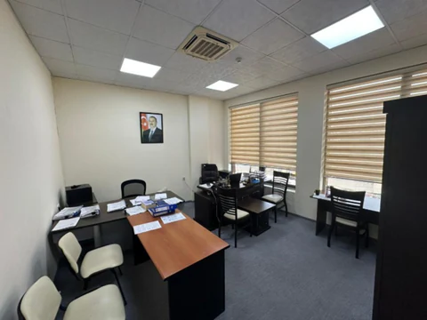 Kirayə: 200 m² ofis