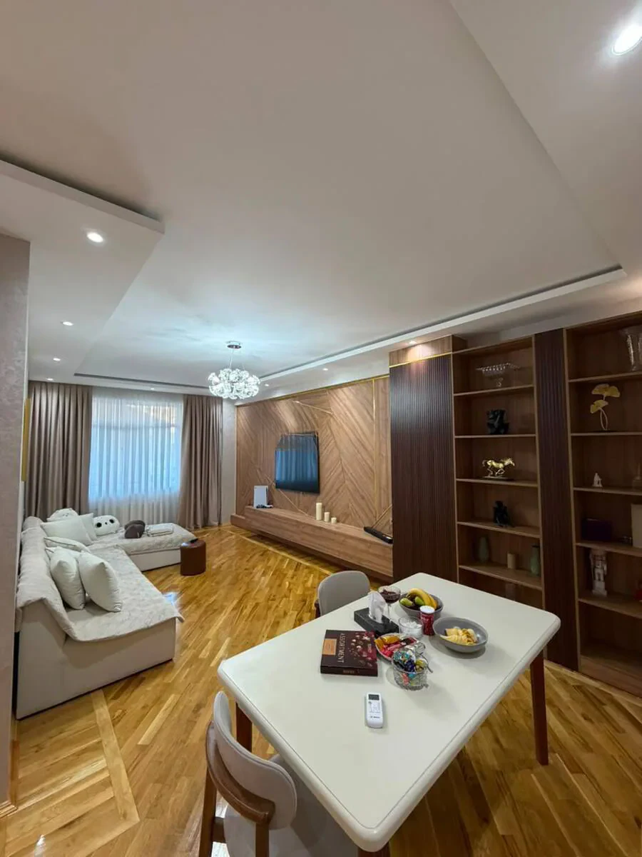 3 otaqlı 134 m² mənzil, Xətai rayonu, Bakı. Foto 1