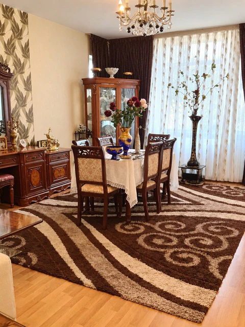 Kirayə: 3 otaqlı 125 m² mənzil