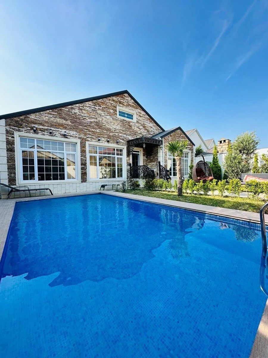 Günlük kirayə 4 otaqlı 200 m² fərdi ev, Xəzər rayonu, Bakı. Foto 1