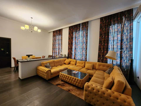 Kirayə: 2 otaqlı 80 m² mənzil